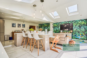 Photo 33- click for photo gallery